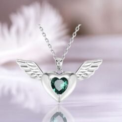  Collar Corazón Alado del Arcángel Rafael